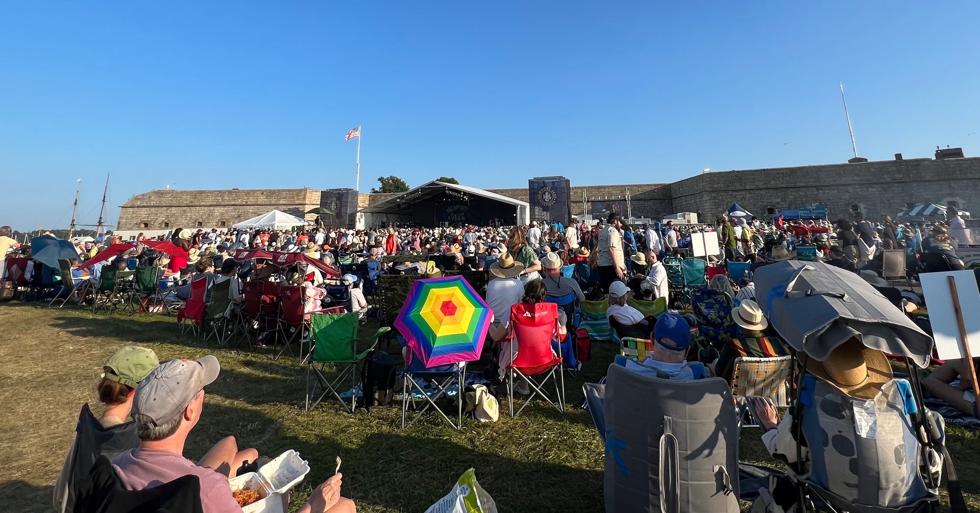 The Ultimate Summer Vibe: Kit Non-Alcoholic Beers Steal the Show at New England's Hottest Music Festivals!